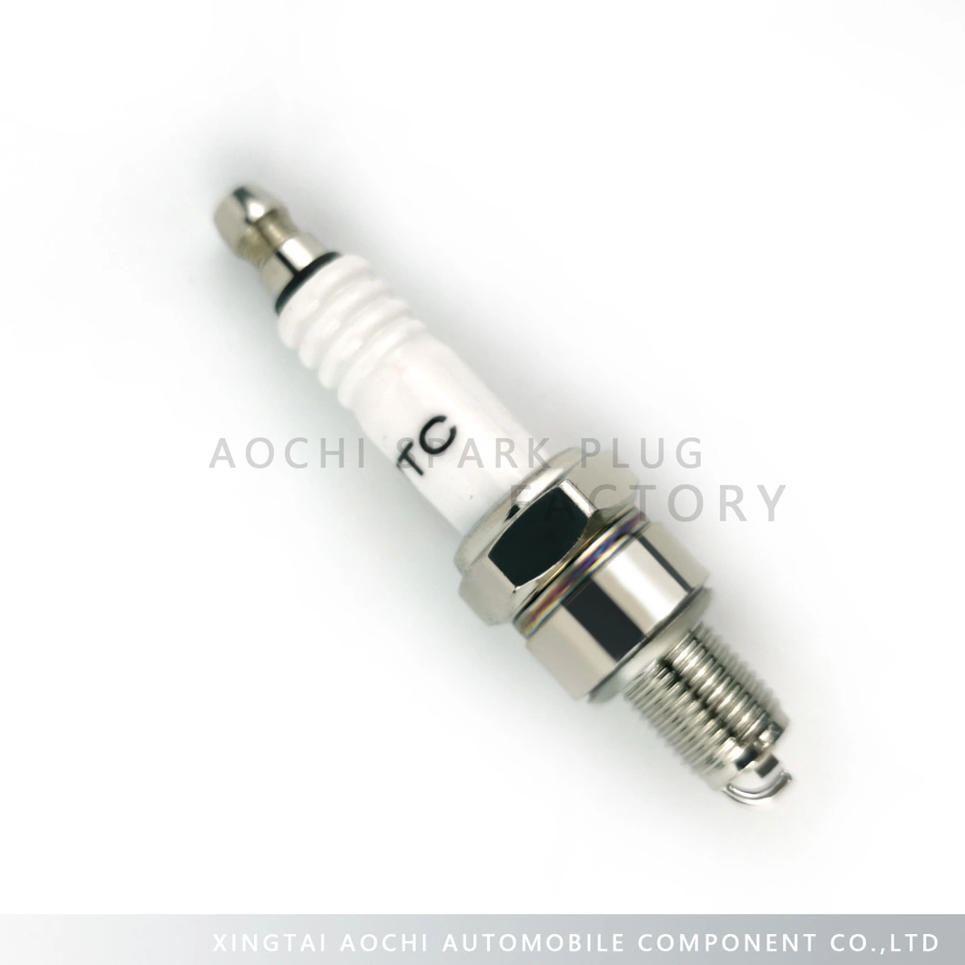 Good Bright Nickel Factory Motorcycle Spare Parts Spark Plug (A7TC)